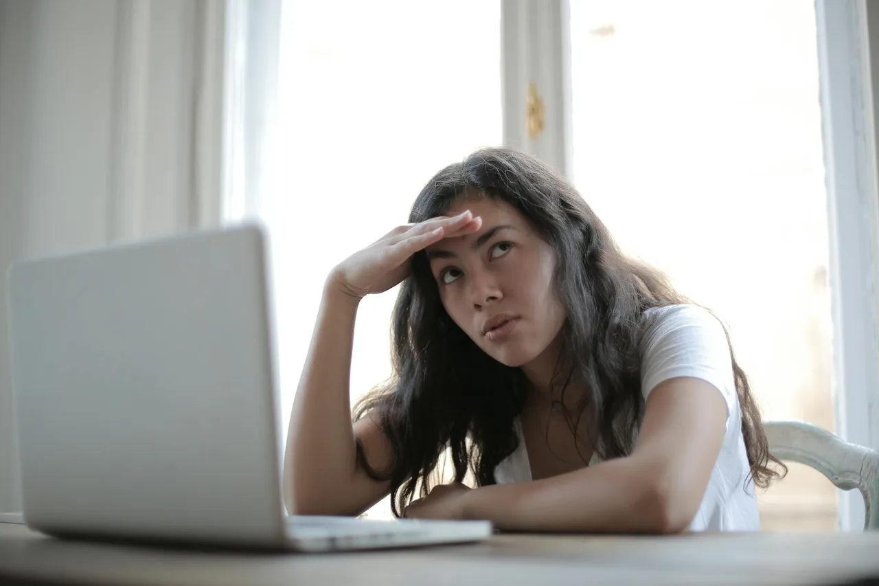 Équipe Perdu.com qui aide les internautes